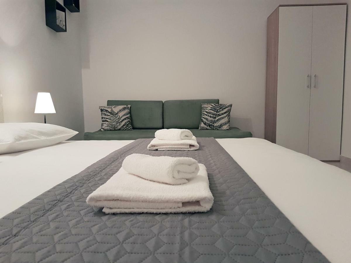 Apartment Saric 2 *